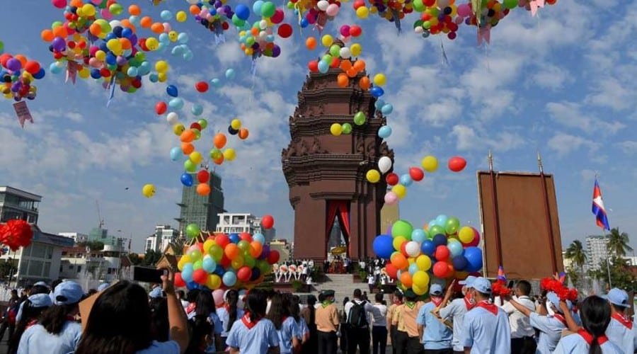 Celebracion del dia de la independencia en Camboya